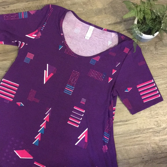 LuLaRoe Tops - NWOT Lularoe Perfect T
